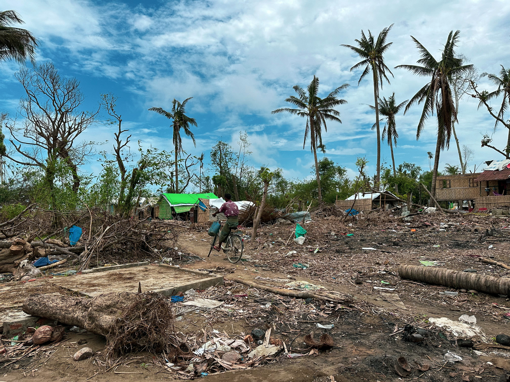 Na foto: As consequências do ciclone Mocha na aldeia de Dar Paing, no Estado de Rakhine, em Myanmar 