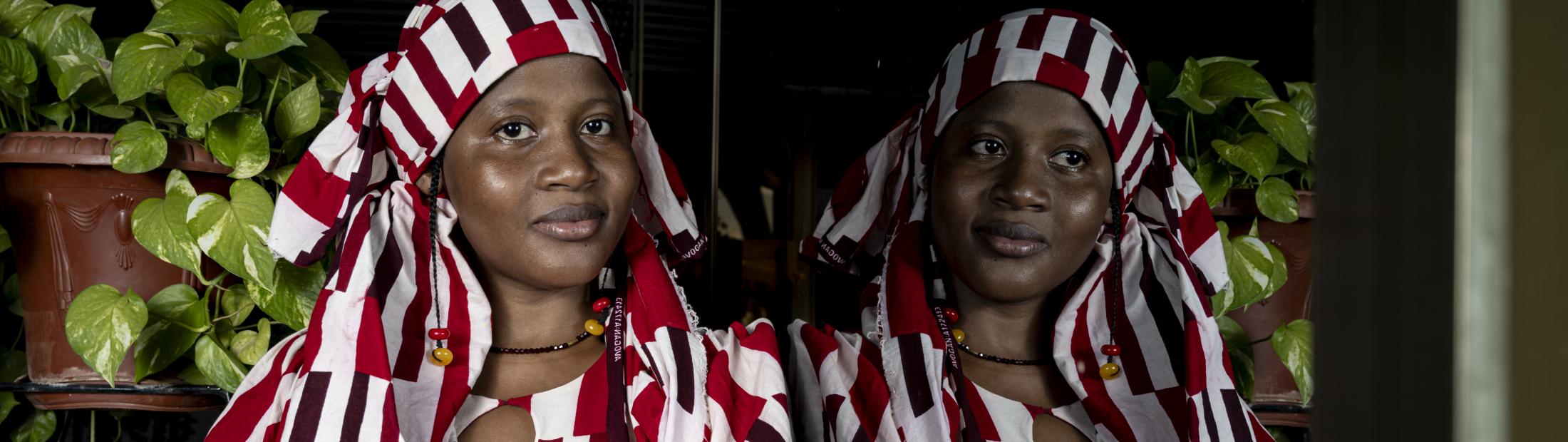 No Burkina Faso, a “Mãe do Sahel” leva educação e esperança às crianças deslocadas à força 