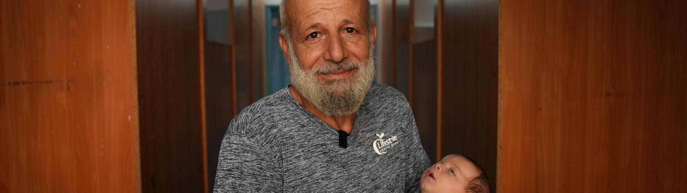 Libaneses e sírios sofrem perdas e deslocações devido ao aumento dos ataques 