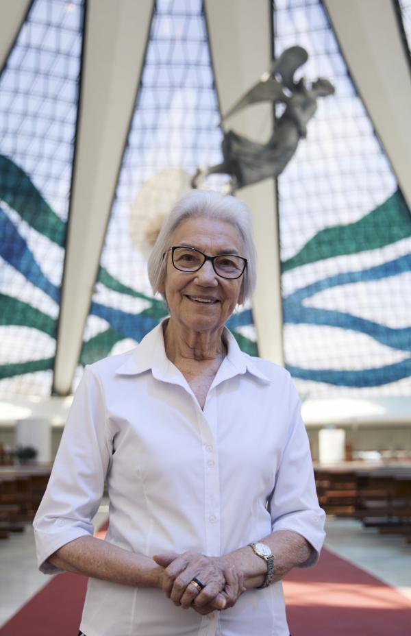 Freira brasileira que defende os refugiados ganha o Prémio Nansen do ACNUR 