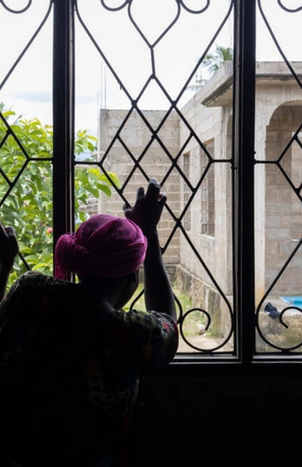 Diante da escassez de financiamento, o ACNUR faz apelo urgente para proteger mulheres e meninas do aumento da violência