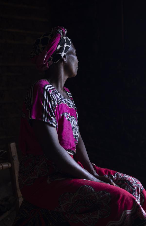 Apoiando-se mutuamente, as sobreviventes de violência sexual no norte de Moçambique começam a curar-se