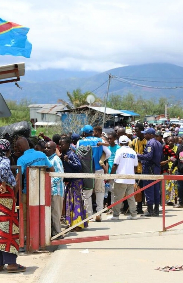 Milhares de pessoas chegam ao Burundi em poucos dias, fugindo da tensão crescente e da violência no leste da República Democrática do Congo