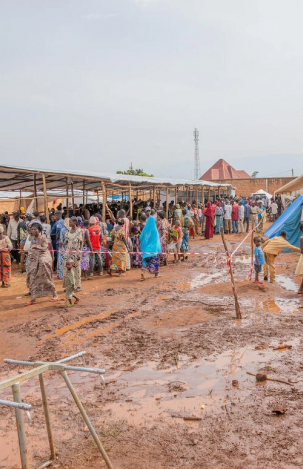 ACNUR: Crise na RD Congo agrava-se à medida que cortes de financiamento afetam ajuda humanitária crítica
