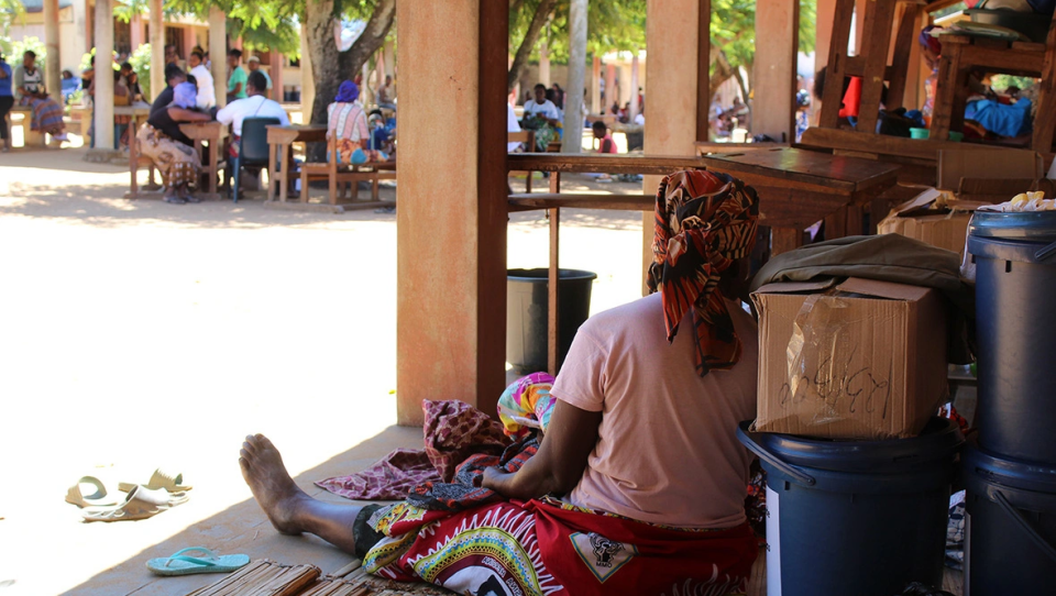 Cheias severas deslocam quase 400.000 pessoas em Moçambique, agravando riscos de proteção