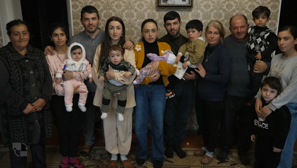 Os refugiados encontram segurança na Arménia, mas o futuro permanece incerto 
