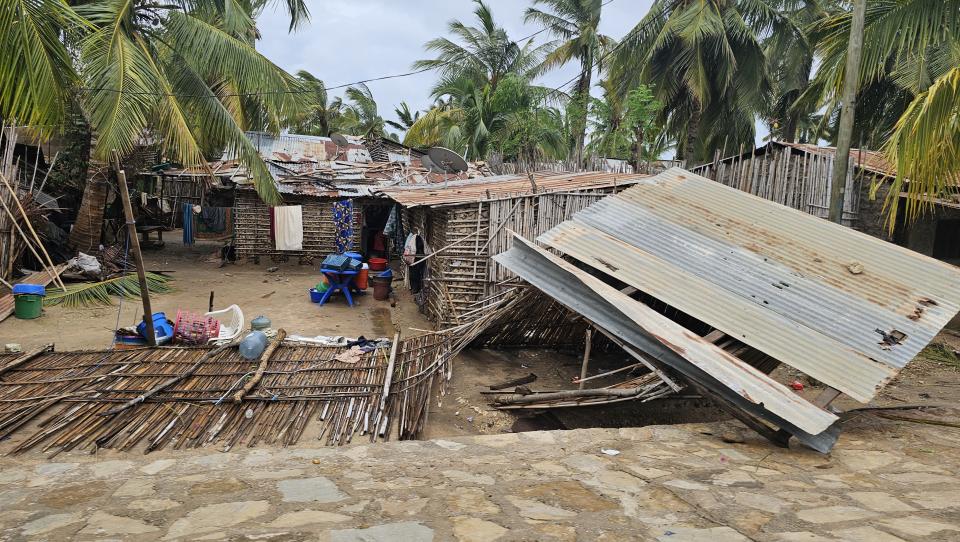 O ciclone Chido deixa um rasto de destruição em Moçambique e não só, deslocando milhares de pessoas
