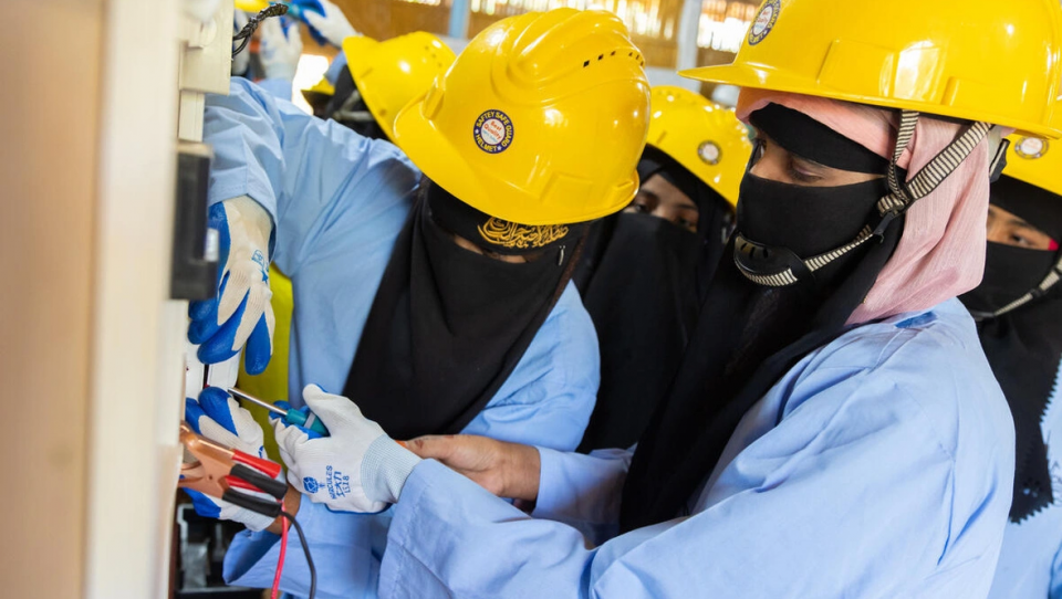 Formação oferece competências essenciais para a autossuficiência de refugiados Rohingya nos campos do Bangladesh
