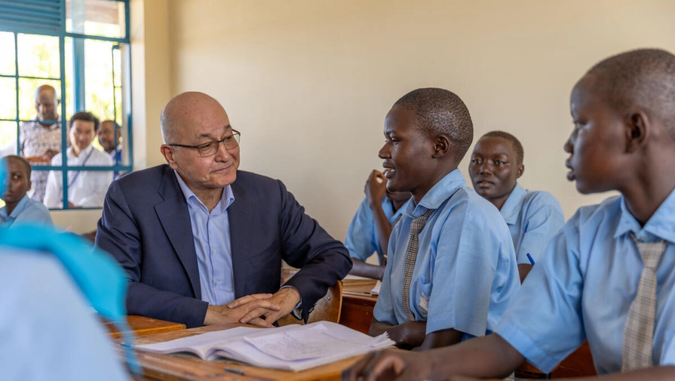 No Quénia, Salih, Alto Comissário do ACNUR, apela a uma maior solidariedade e a soluções para os refugiados